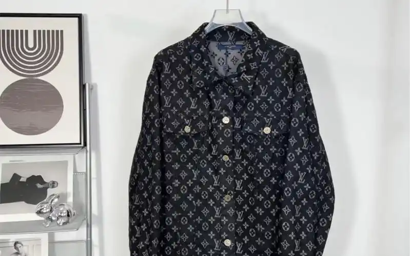 vuitton lv 老花满印刺绣艺术家款logo牛仔外套