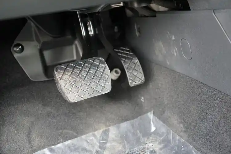 宝来230tsi 双离合舒适型脚踏板