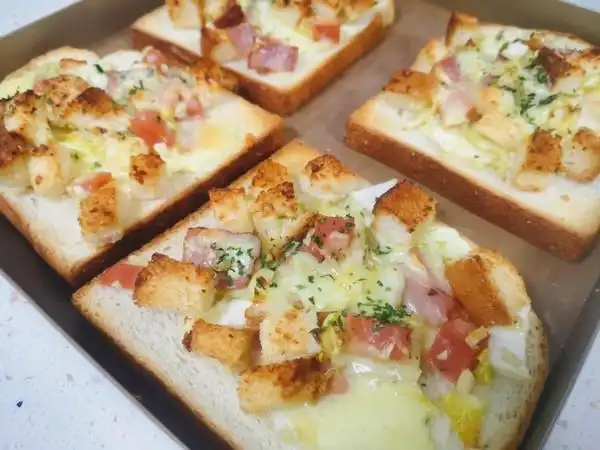 乌鸦同学-788做的凯撒大帝面包