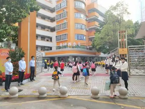 龙口西小学丨开学第一天新学期新起点