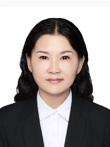 正县长级领导干部田海燕同志