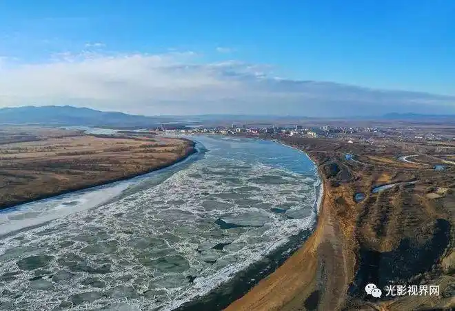 龙江春潮开江季①饶河乌苏里江春江记事