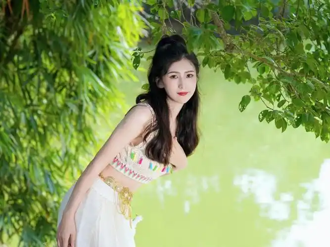 外景拍摄个人写真约拍长的好看的可免费