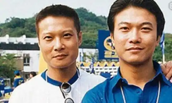 还有许氏四兄弟:许冠杰,许冠武,许冠英,许冠文.