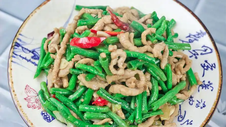 分享几道特色美食的做法,豆角炒肉上榜,醋溜白菜酸爽开胃