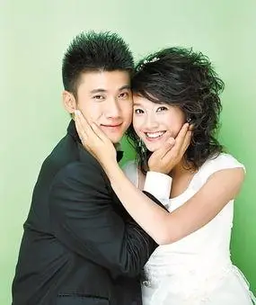 史依弘现任老公是谁