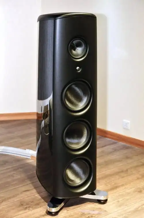 美国magico国际市场销售副总裁mrpetermackay演示最新力作m6落地箱