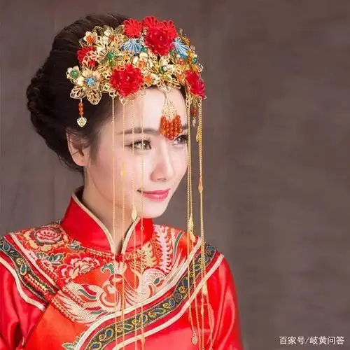 至尊至贵至美:中国古代女子凤冠霞帔的由来与演变