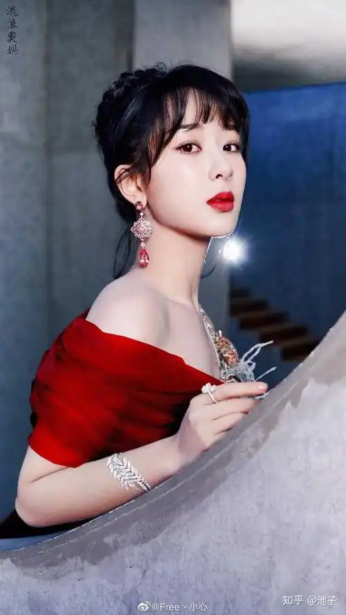 杨紫明明很好看,可为什么有很多人说好长得一般.