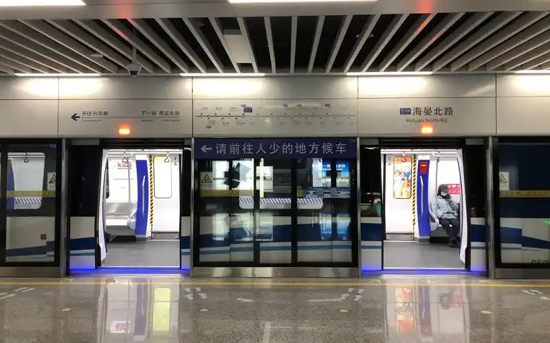 宁波地铁1-5号线列车进站_哔哩哔哩_bilibili