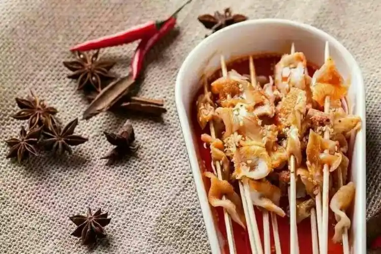 香香辣辣的牛肚,小吃界的扛把子,快来瓦罐品尝吧