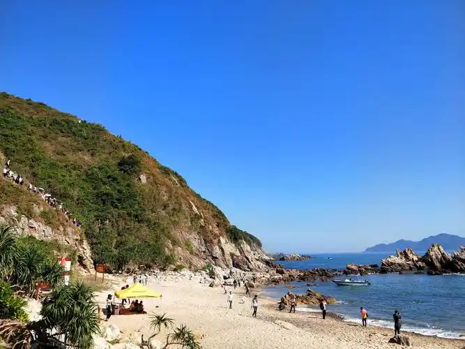 【携程攻略】深圳东涌海滩景点,东西冲海岸线是"深圳最美丽,最经典