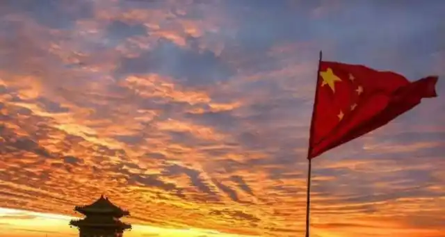 升国旗放的是,义勇军进行曲.