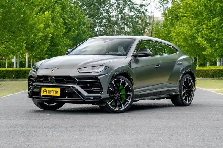 法拉利首款suv"purosangue"年内发布