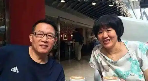 郎平前夫:为女儿15年未再婚,60岁结婚生子,催郎平找对象
