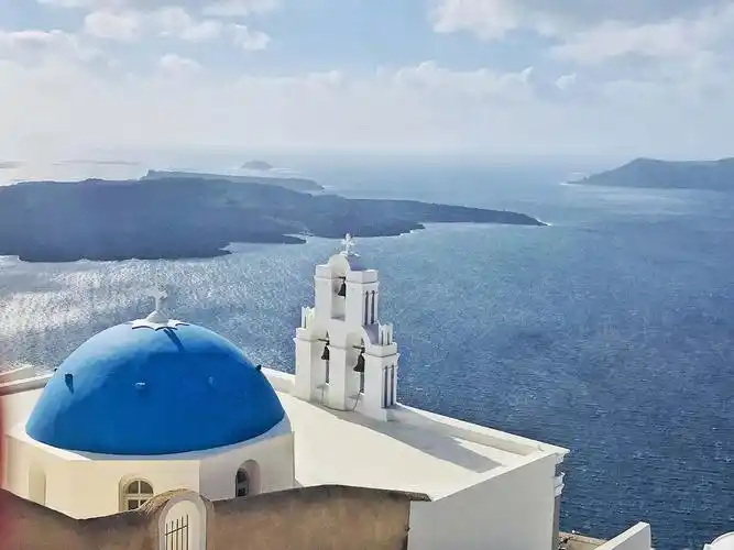 santorini blue dome