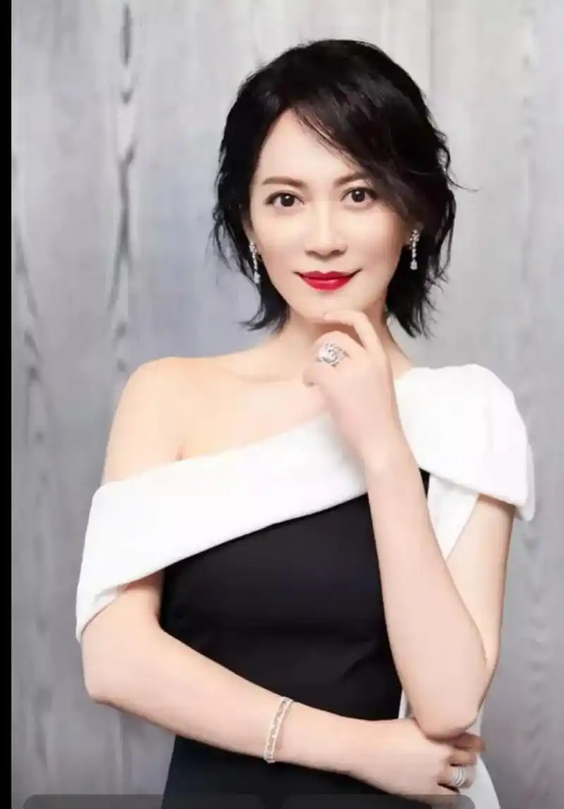 盘点娱乐圈十大美女排行榜  第一名关之琳 第二名范冰冰  第三名朱珠