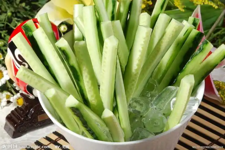 冰镇青瓜图片