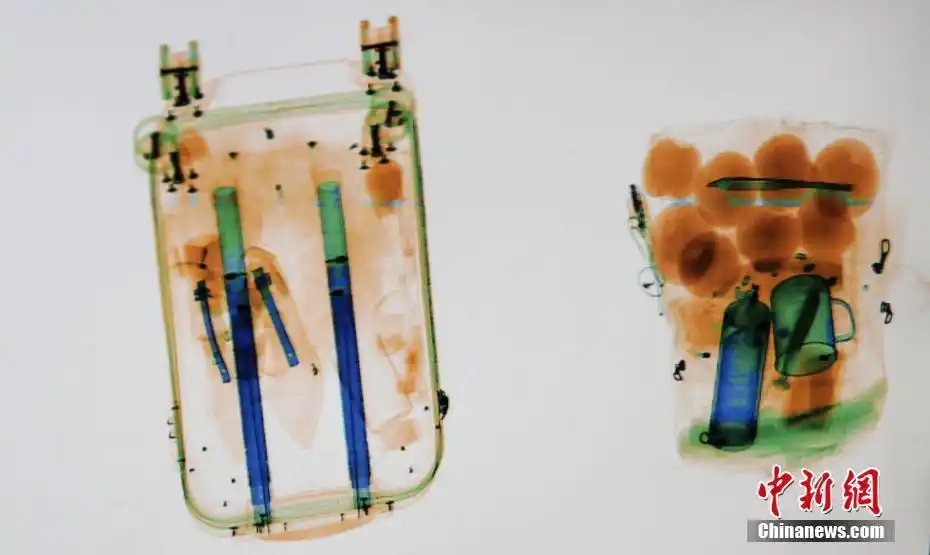 安检x光机下的春运归家图 宛如一幅幅水彩画