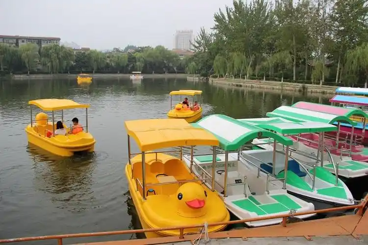 【首发原创】公园游船