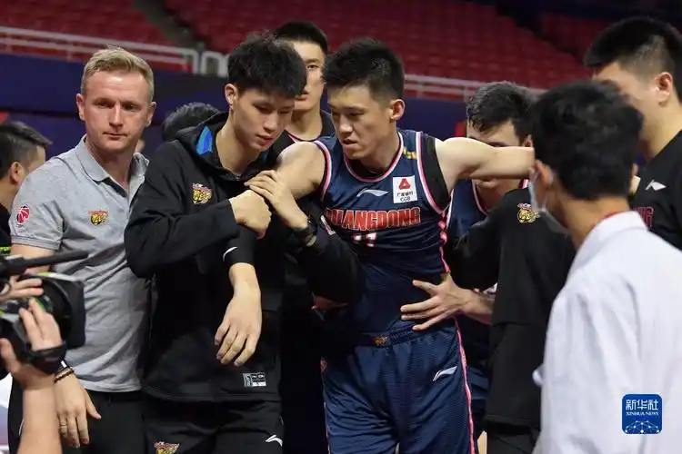 cba季后赛辽宁本钢胜阵广东东莞大益