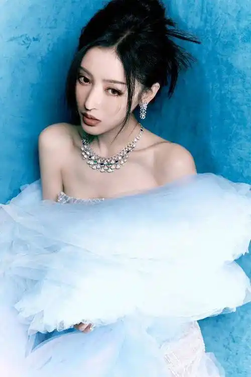 女明星张天爱时尚写真气质女神颜值担当