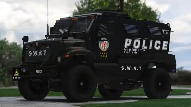 【游戏模组】:lapd特警单位m1224防暴装甲车-更多改装车型