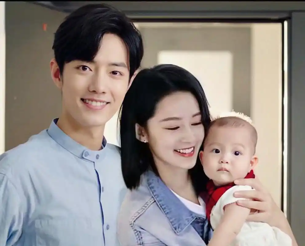 粉丝给肖战李沁p的一家三口,很温馨,毫无违和感