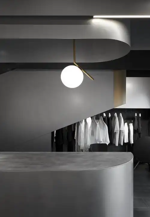 他用40平米打造了一家服装店,却没留试衣间 | hi设计