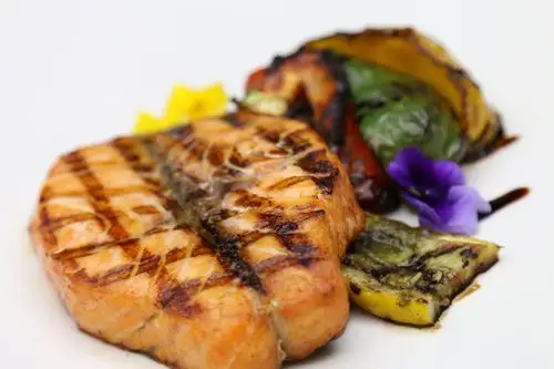 银鳕鱼238元卡真大虾258元澳洲肉眼288元最受欢迎主食8月9日通通只需