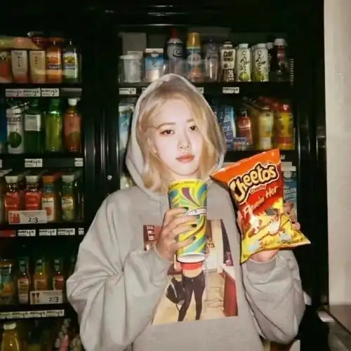 朴彩英一些比较适合当头像的rose