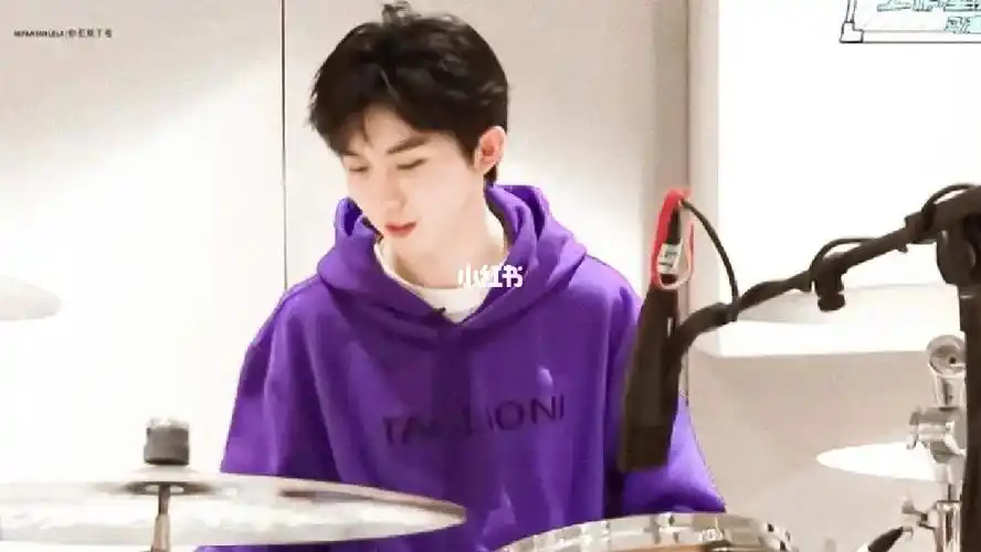 马嘉祺  #马嘉祺壁紙  #tnt时代少年团  #时代峰峻  #薯队长@薯绦小