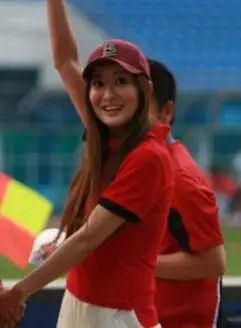 辽宁第一时间美女主持包蕾个人资料照片介绍 包蕾老公夏郢介绍