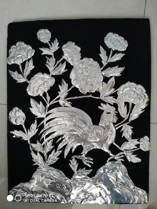 实验学校庆"六一"线上美术展览系列之七——"银光璀璨 创意锡纸制作"