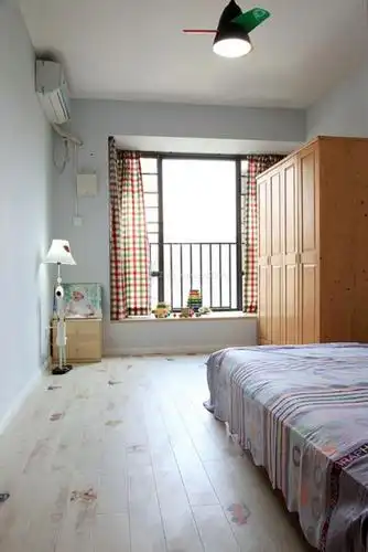 农村房屋飘窗设计需实用