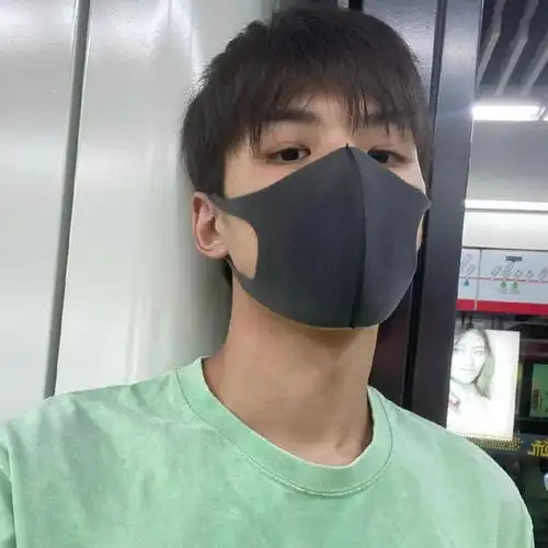 帅气真人不露脸戴口罩男生头像2022冷酷口罩男头图片