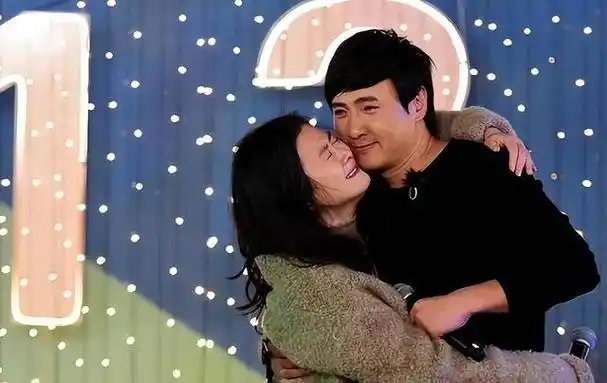回顾王琦等了沈腾12年的她因为一个吻绷不住了上演逼婚闹剧