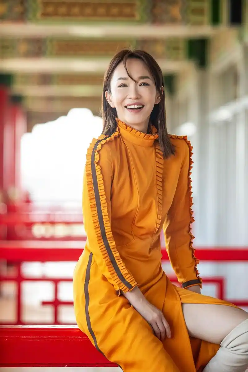 简介:演员范文芳气质性感写真图片,分享一组范文芳图片给大家,图中的