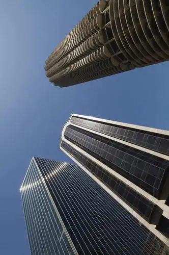 无人,高楼大厦,竖图,室外,白天,仰视,度假,美景,窗户,城市风光,标志