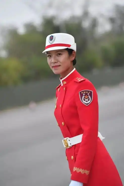 96米,128步,1分零6秒,受阅女民兵背后的故事