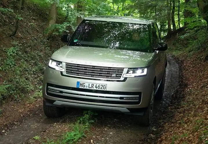 "made in 印度"!聊聊首次"跨出英国"的路虎揽胜