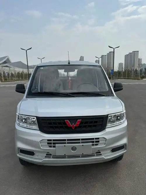 21年五菱新卡双排座 加长版兜 本地一手车 5万公里 原版原 - 抖音