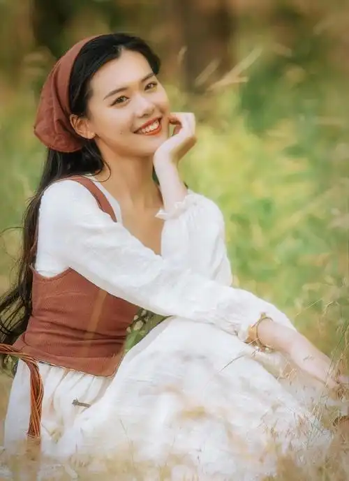 单人拍照8个姿势,简单易懂,这样摆拍,拍照好看起来