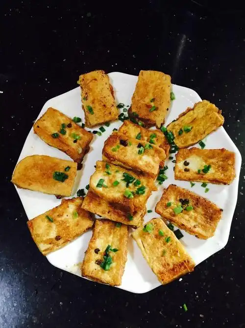 【盐煎豆腐的做法步骤图,盐煎豆腐怎么做好吃】快乐鍀硪_下厨房