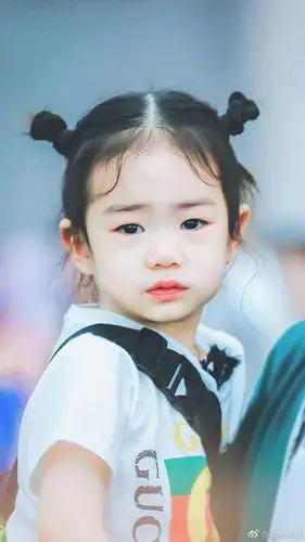 戚薇女儿发型多变,节目组这一小举动谁注意到了,网友:有点担心