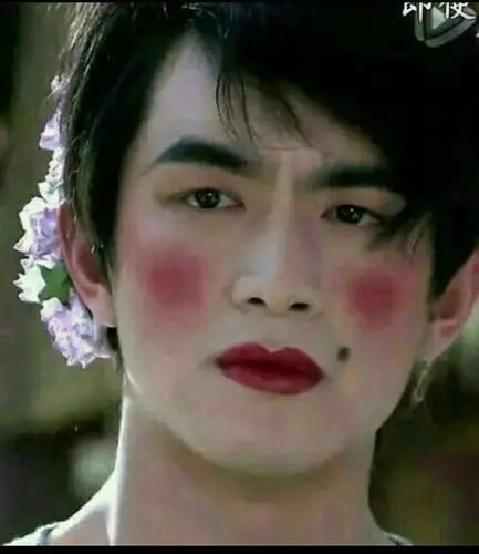 林更新,搞怪头像