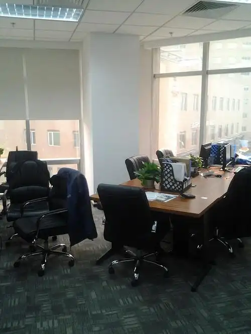 周五的下午 办公室就我一个人 真是闲的蛋疼啊!