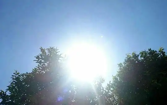 形容烈日的句子带图片