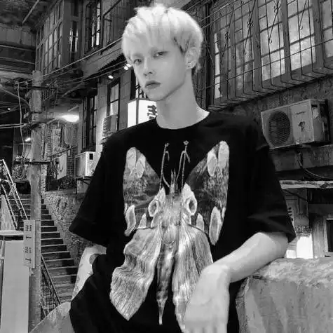 帅气男生头像黑白真人好看霸气的男生头像真人版黑白