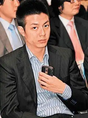 原创林孝贤曾与应采儿形影不离为何大难临头各自飞